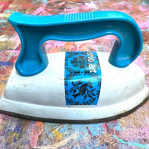 Cute Played with Cabbage Patch Dolls! Some Metal 150’s Kids  Metal Dishes! Iron! - Picture 9 of 10